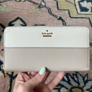 Kate spade zip around wallet
